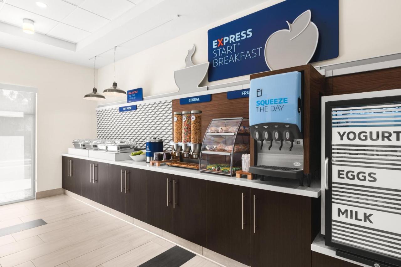 Holiday Inn Express Hotel & Suites Willows By Ihg Kültér fotó